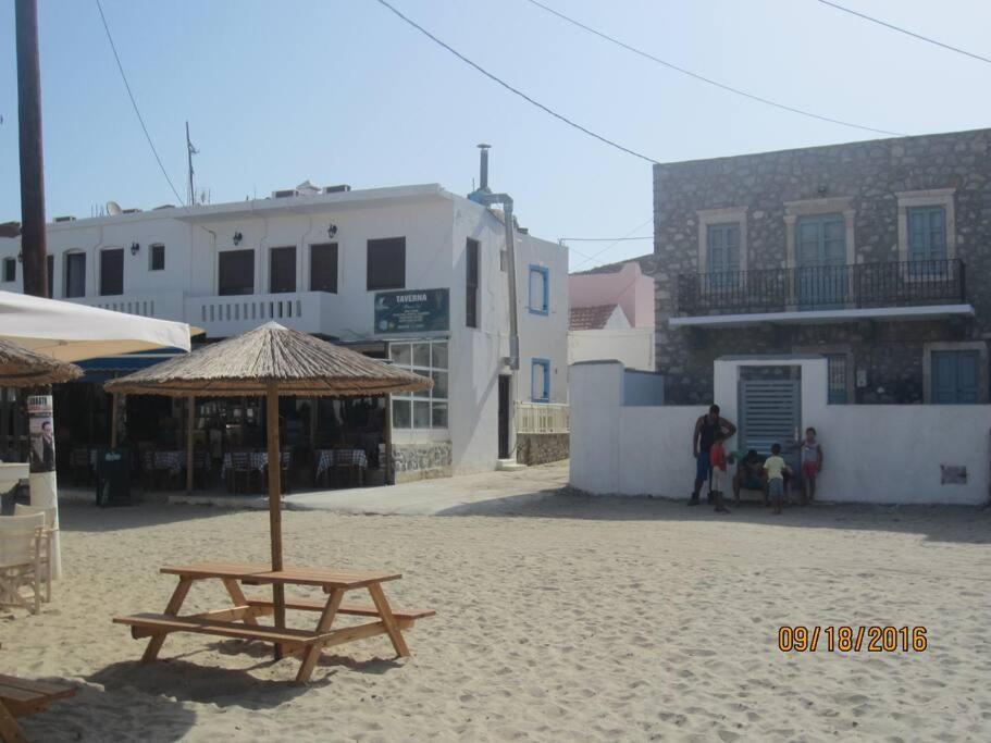 Nesea 2 Vila Pserimos Town Exterior foto